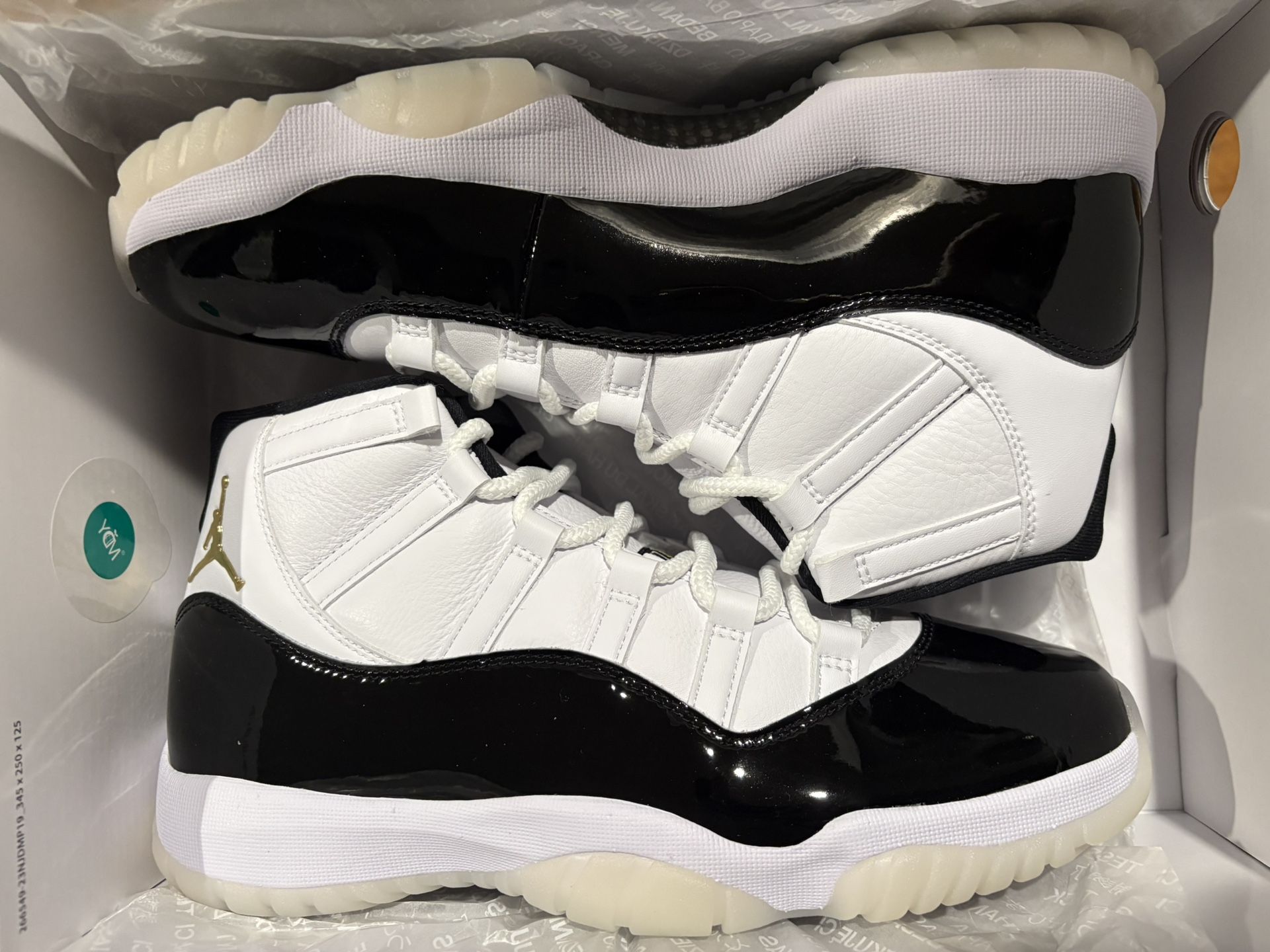 Jordan 11 Gratitude Sz 10.5