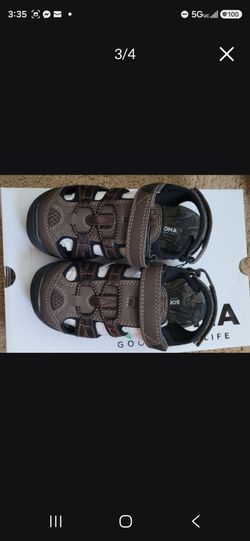 Sonoma Men's Brown Closed-Toe Sandals