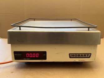 Hobart 1800-V commercial digital scale Working