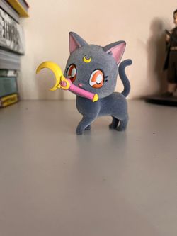 Luna figure sailor moon