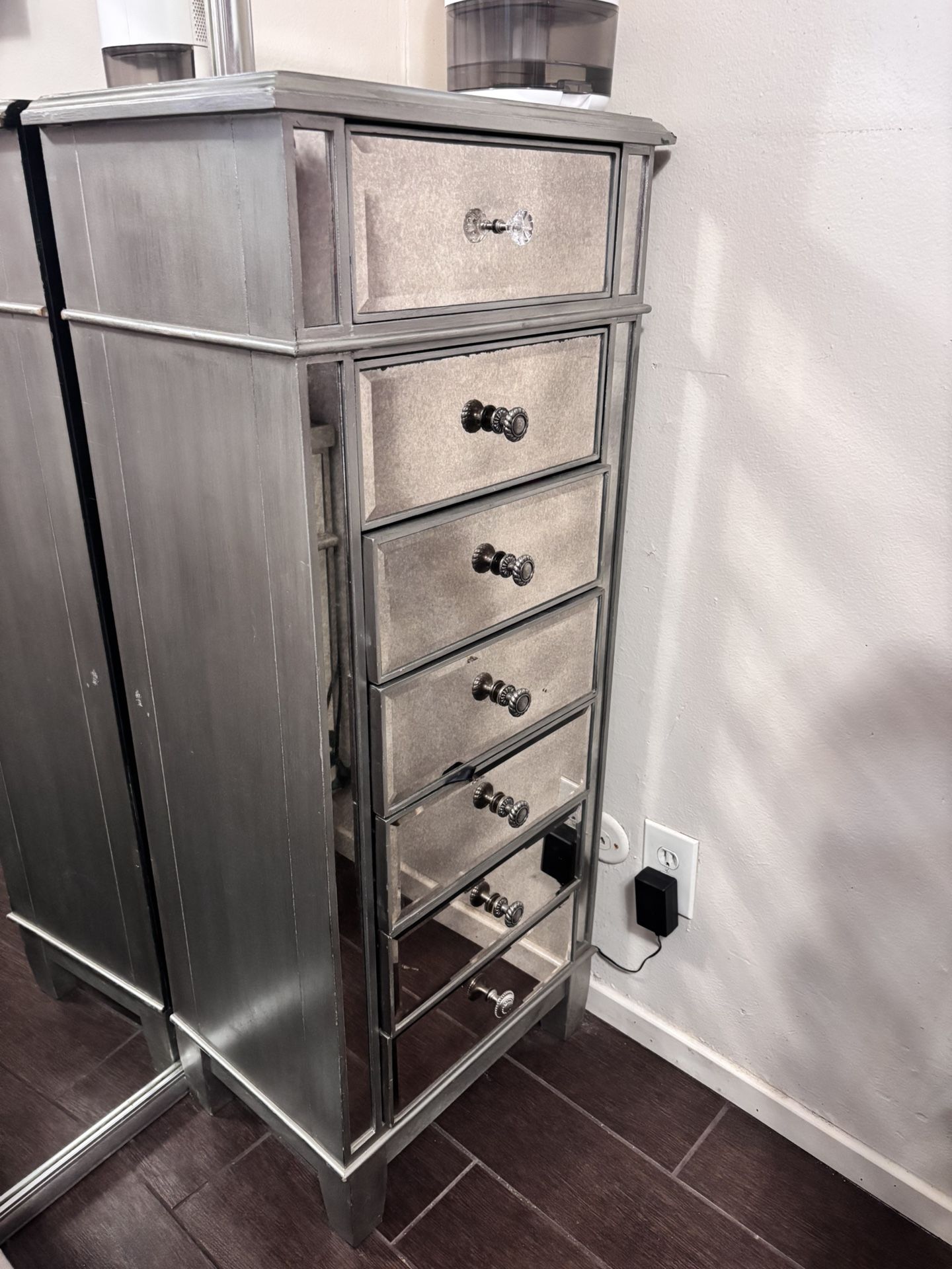 Mirror Dresser