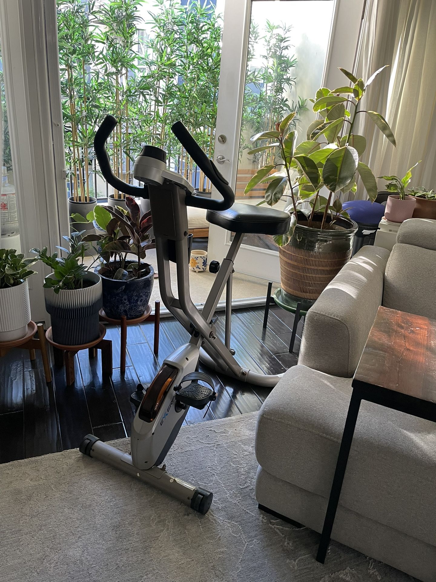 Exerpeutic Gold Heavy Duty Foldable Exercise Bike with 400 lbs Weight Capacity