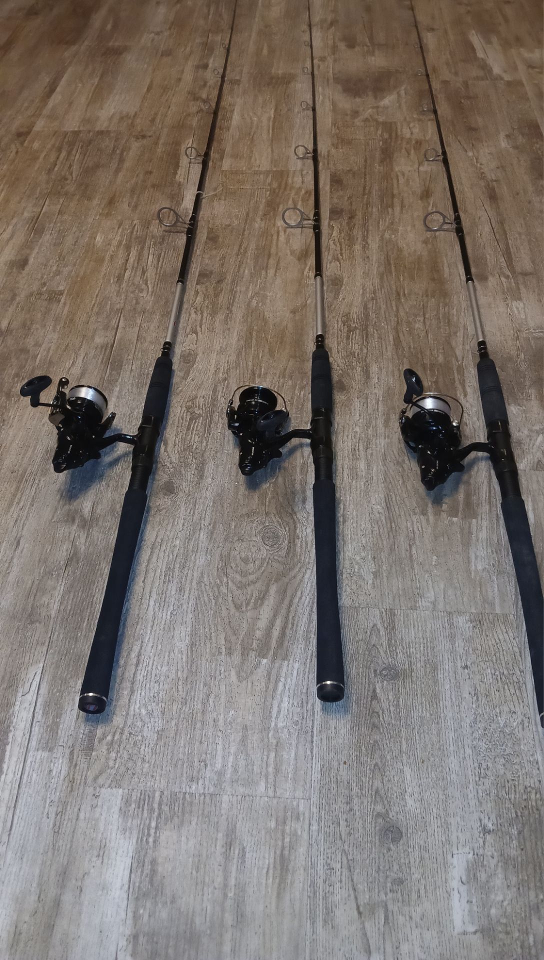3 New EMCAST BR LT 5000-C DIAWA ON 3New PennPursuit lV 7'0 rods