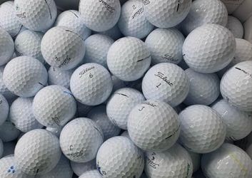 Titleist pro v1 2025-2026 golf balls $15 per dozen