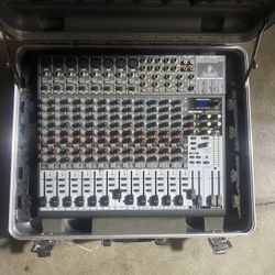 sound board/mixer