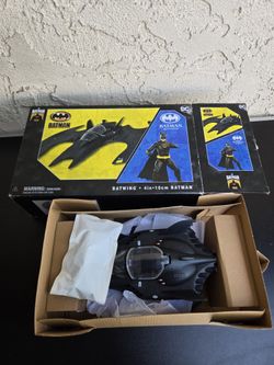 DC Batman 85 Years Batwing and 4-inch Batman Figure Set