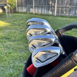 Golf Clubs 