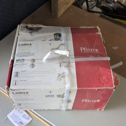 Pfister Single Control Tub & Shower Kit