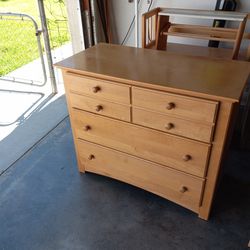 Three drawer dresser cabinet