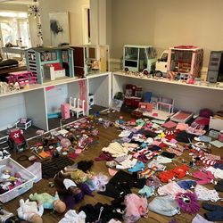 Ultimate Xmas Gift. American Girl Sets, Dolls, Clothing, Furniture And More