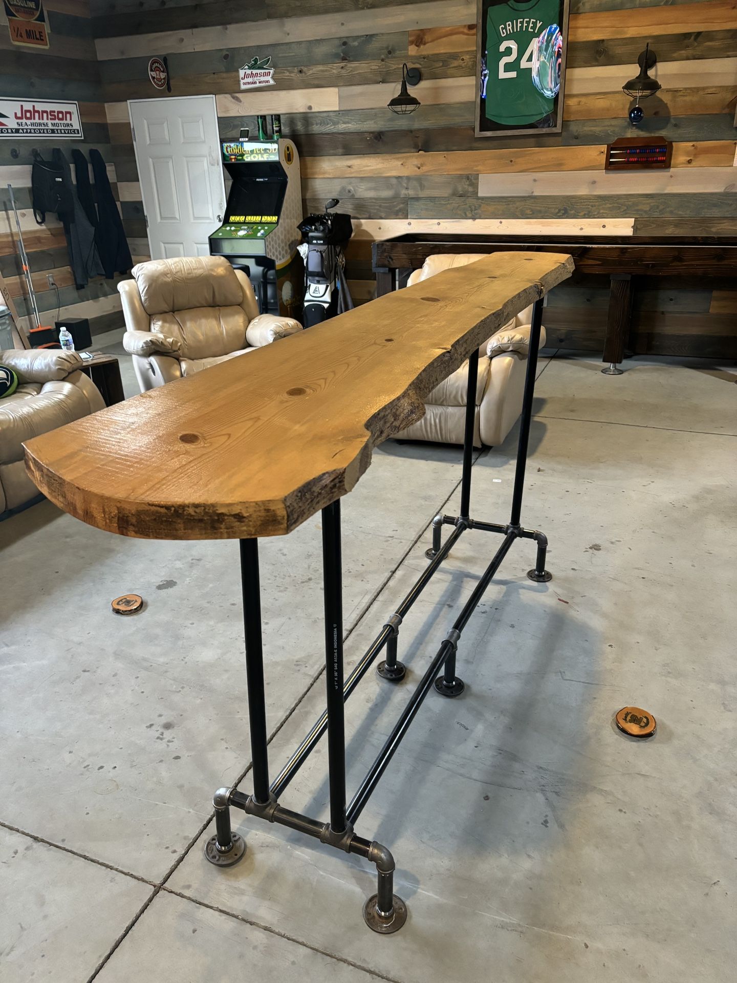 Custom live edge bar with stools