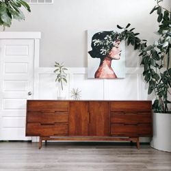 Vintage Mid Century 1960’s 6-Drawer, 2-Door Dresser Credenza Sideboard, Sculptural Drawer Facade