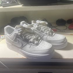 Air Force 1 Size 7 White 