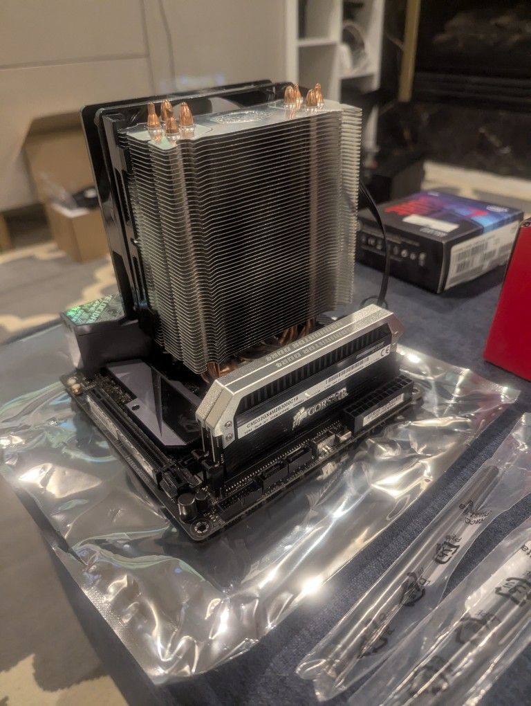Gaming PC Parts Great Cond. - Mini-ITX i7-9700K CPU, ROG Strix Z390i Motherboard, 32GB RAM, 240GB SSD