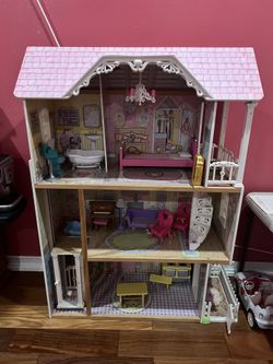 Doll House