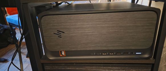 HP OmniDesk Desktop - Ryzen 7 8700G, 16GB DDR5, 1TB SSD