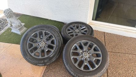 Toyota OEM Wheels with Yokohama Geolandar Tires – Set of 3