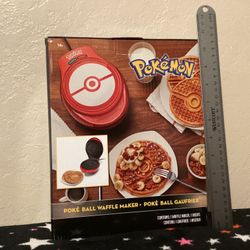 Pokémon Pokeball Waffle Maker