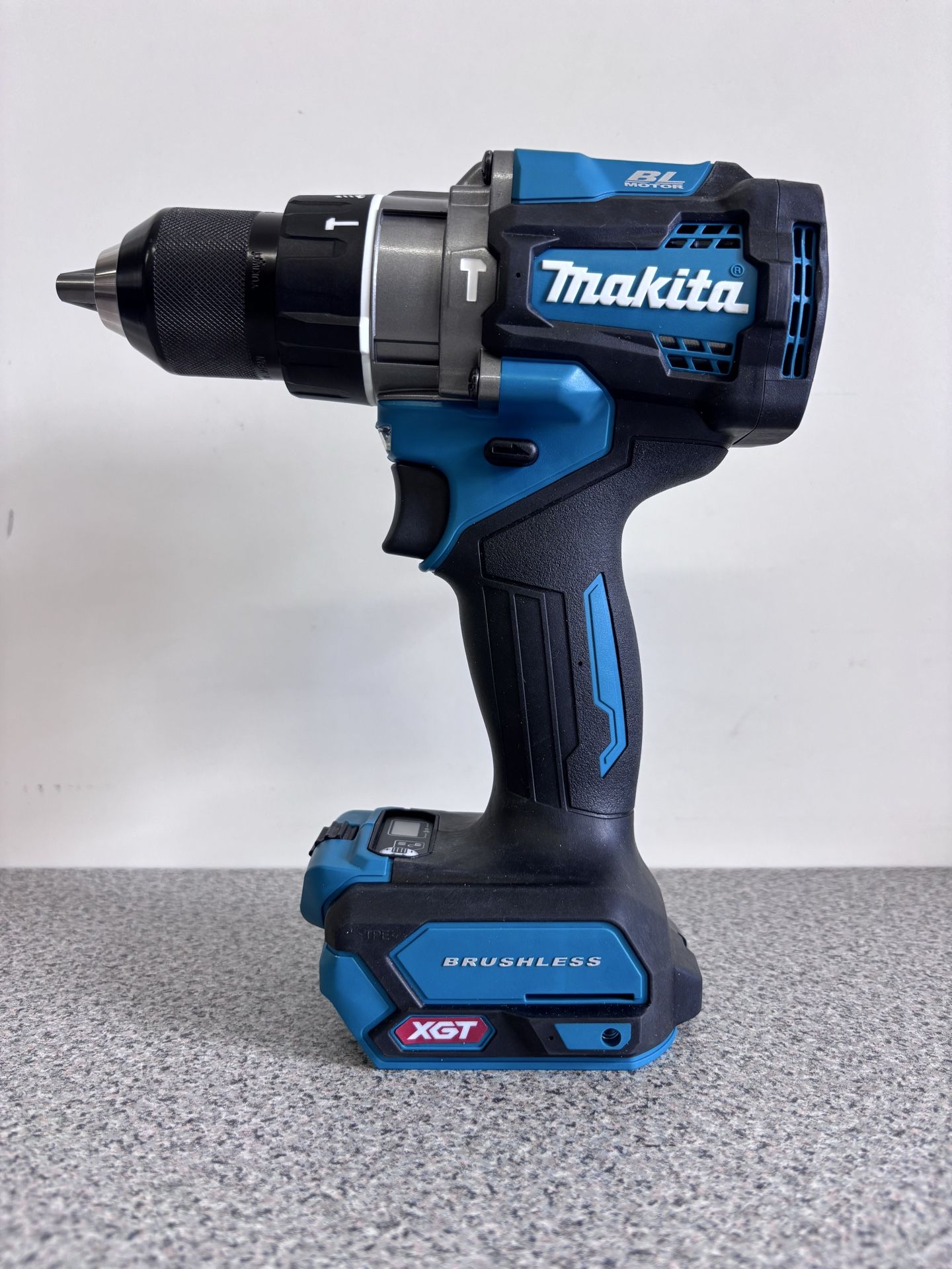 Makita 40V XGT 1/2โ Hammer Drill NEW