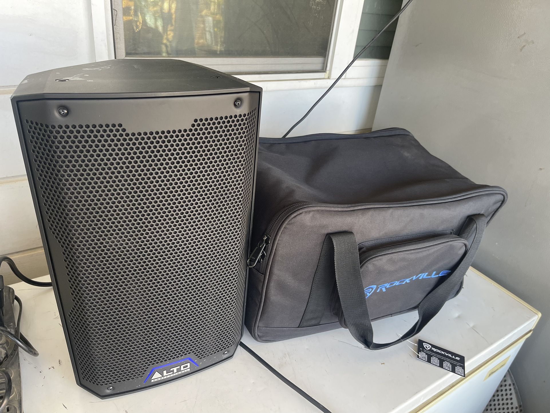 Alto 2000 Watt Powered Speakers