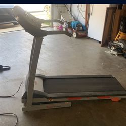 Treadmill 