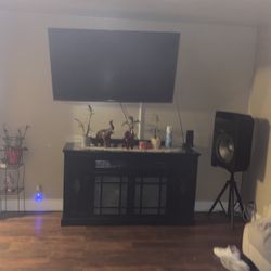 Mueble Para Television Buenas Condiciones Buena Madera