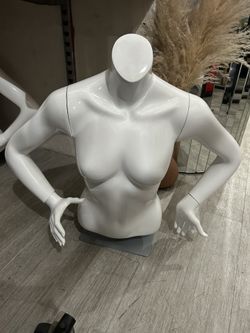 Half Mannequin Bust