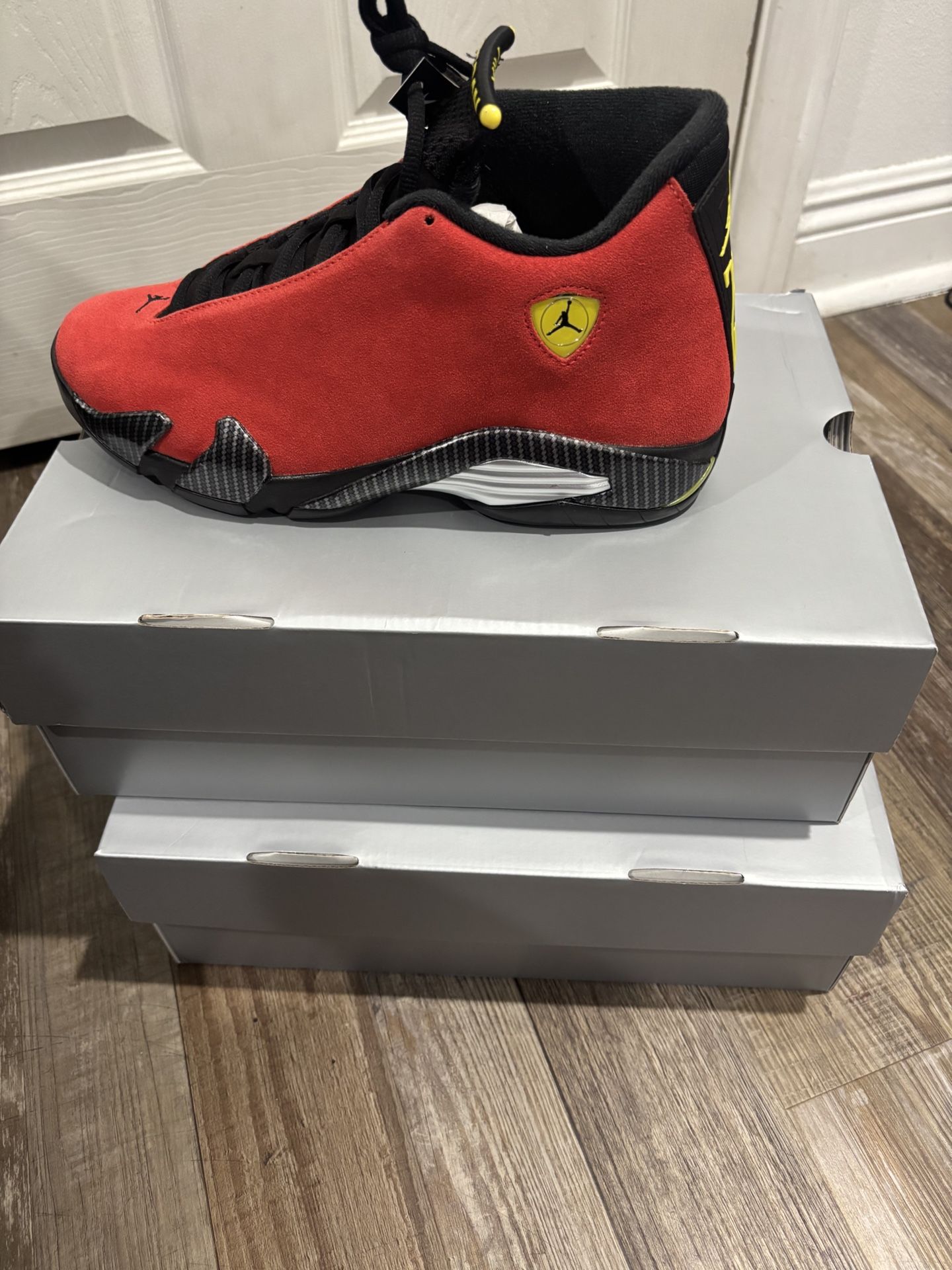 Air Jordan 14 Ferrari