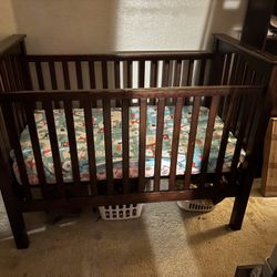 Used Crib FREE To First Person Who Gets It