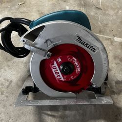 Makita saw 7-1/4