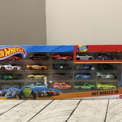 Hot Wheels Set of 20 Toy Sports & Race Cars in 1:64 Scale, Collectible Vehicles (Styles May Vary)