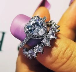 Wedding ring/engagement ring