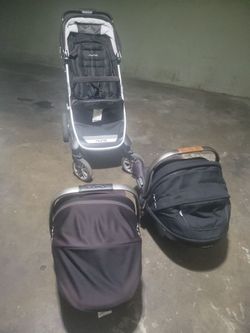 NUNA PIPA STROLLER AND CAR SEAT (2) TRAVEL SYSTEM GREAT CONDITION