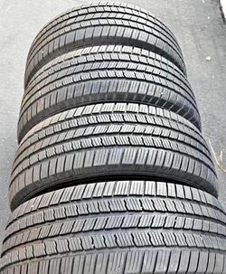 245/60/18 Michelin Selling a set of 4 tires in excellent condition 🫡