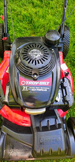 TROY-BILT 21" SELF PROPELLED LAWN MOWER