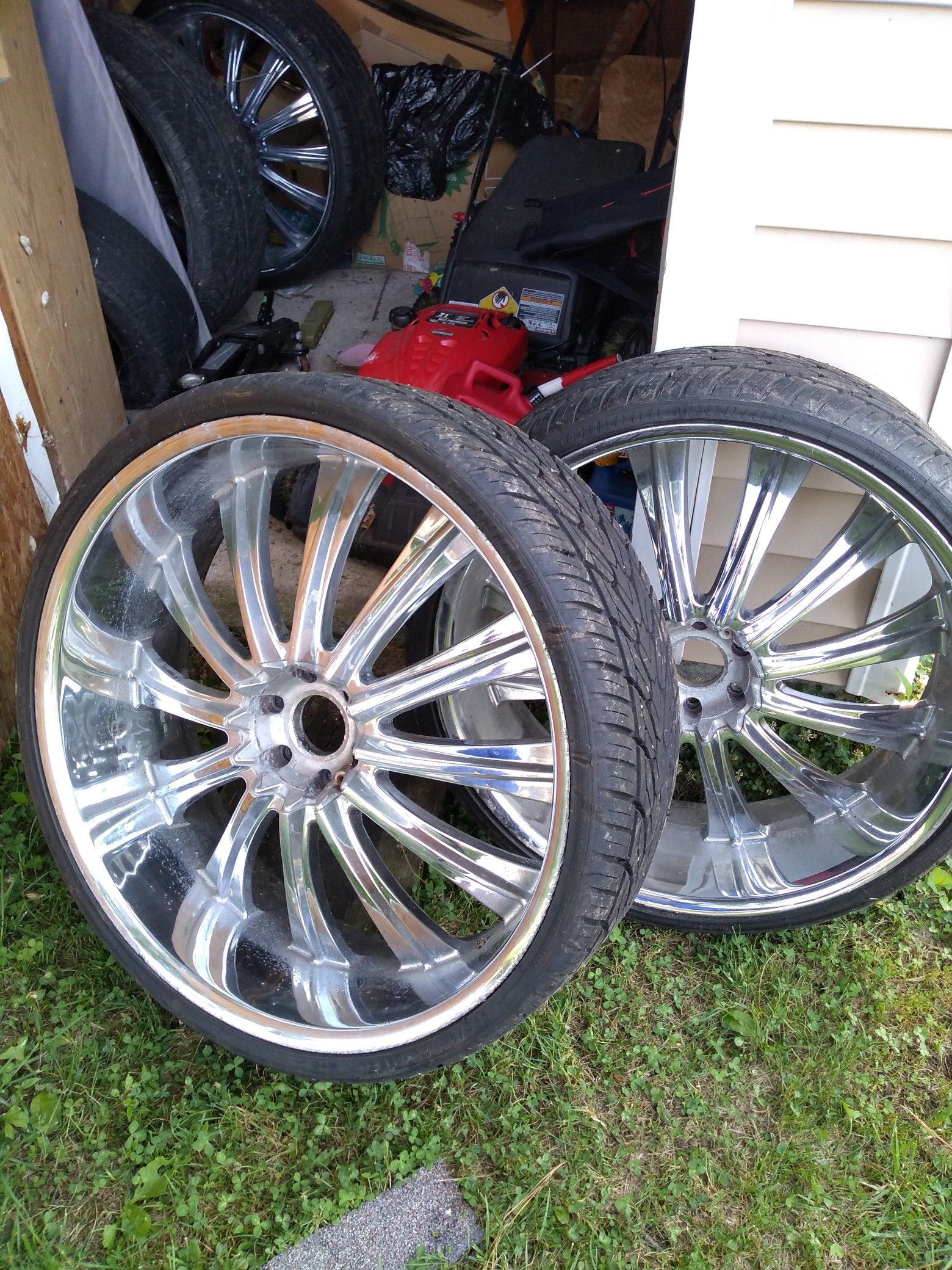 28 inch rims (6 lug)