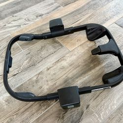 Nunna Pippa  Ring Adapter For Car Seat - Great Condition 