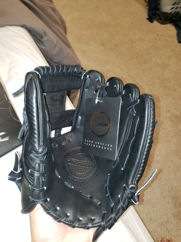 Under Armour Flawless Series 11.5inch Baseball Glove