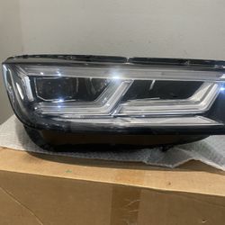 2018-2020 Audi Q5 Sq5 LED Right Headlight
