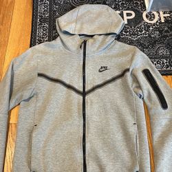 Nike Tech Fleece