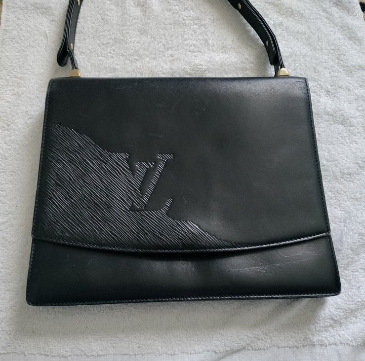 Louis Vuitton Delph Opera Noir Shoulder Bag