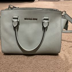 Micheal Kors Purse: Authentic 