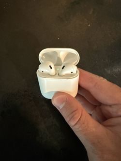 AirPods