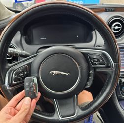 Car Keys - Remote Controls