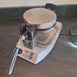 Waring Pro Belgian Waffle Maker