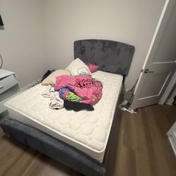 Full Size Bed