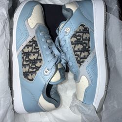 Dior B27 Size 43 In EU 