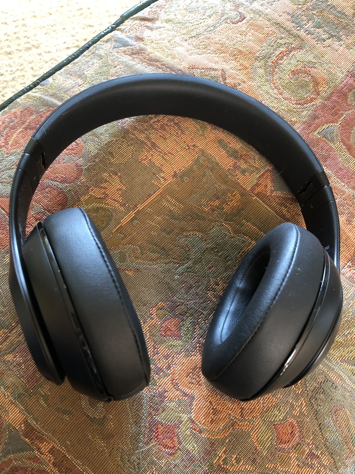 Beats studio Bluetooth headphones