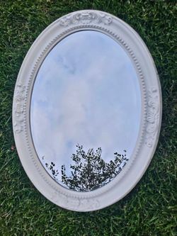 $25.00 - Shabby Chic Ornate Mirror! Oval Shaped/Gorgeous Scrollwork & other Accents!