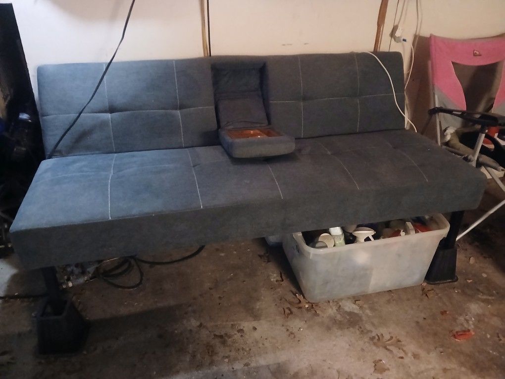 Fold Out Futon With Cupholders & Pillows